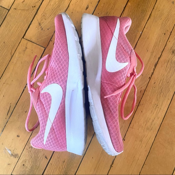 Nike Shoes - Nike shoes